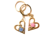 Set doua brelocuri metalice , fiecare breloc are un magnet , acesta facand posibila B-40 - 15 RON